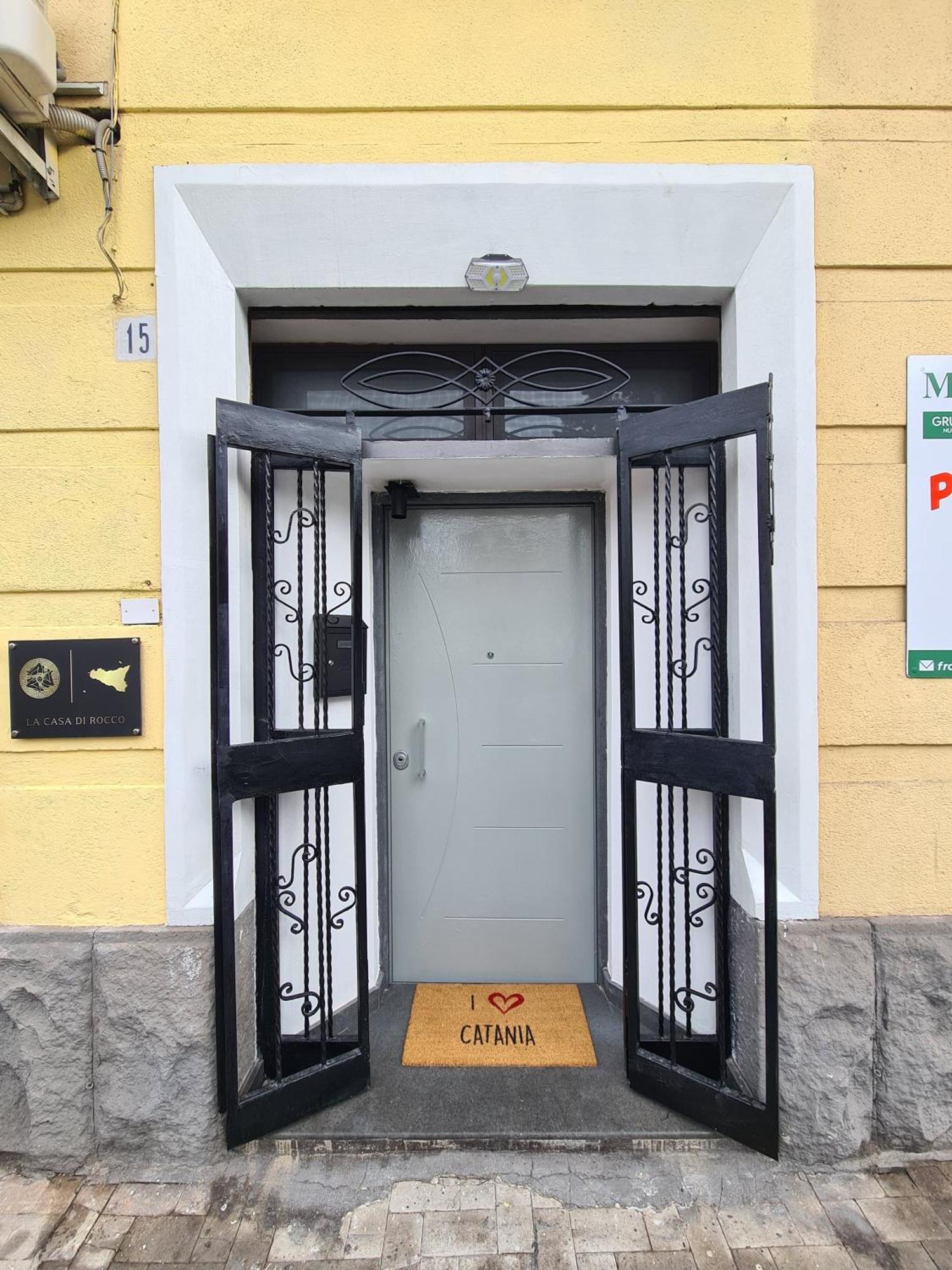 La Casa Di Rocco Apartment Катания Екстериор снимка